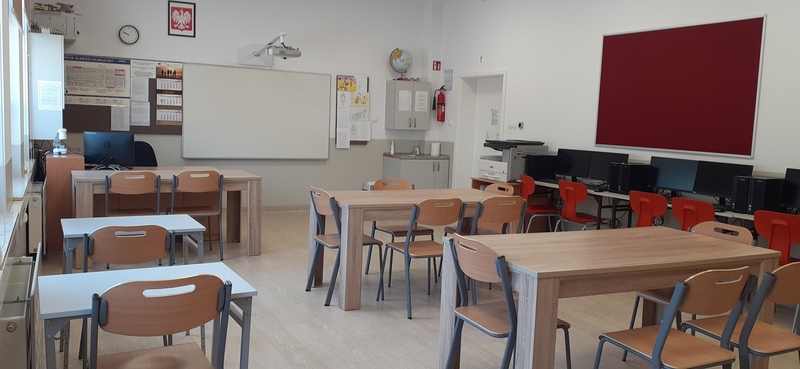 Pracownia komputerowa - wnętrze.