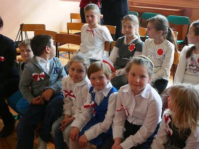 Dzisiaj obowiązuje wszystkich strój galowy.