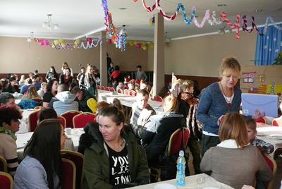 W oczekiwaniu na rozpoczęcie uroczystości...