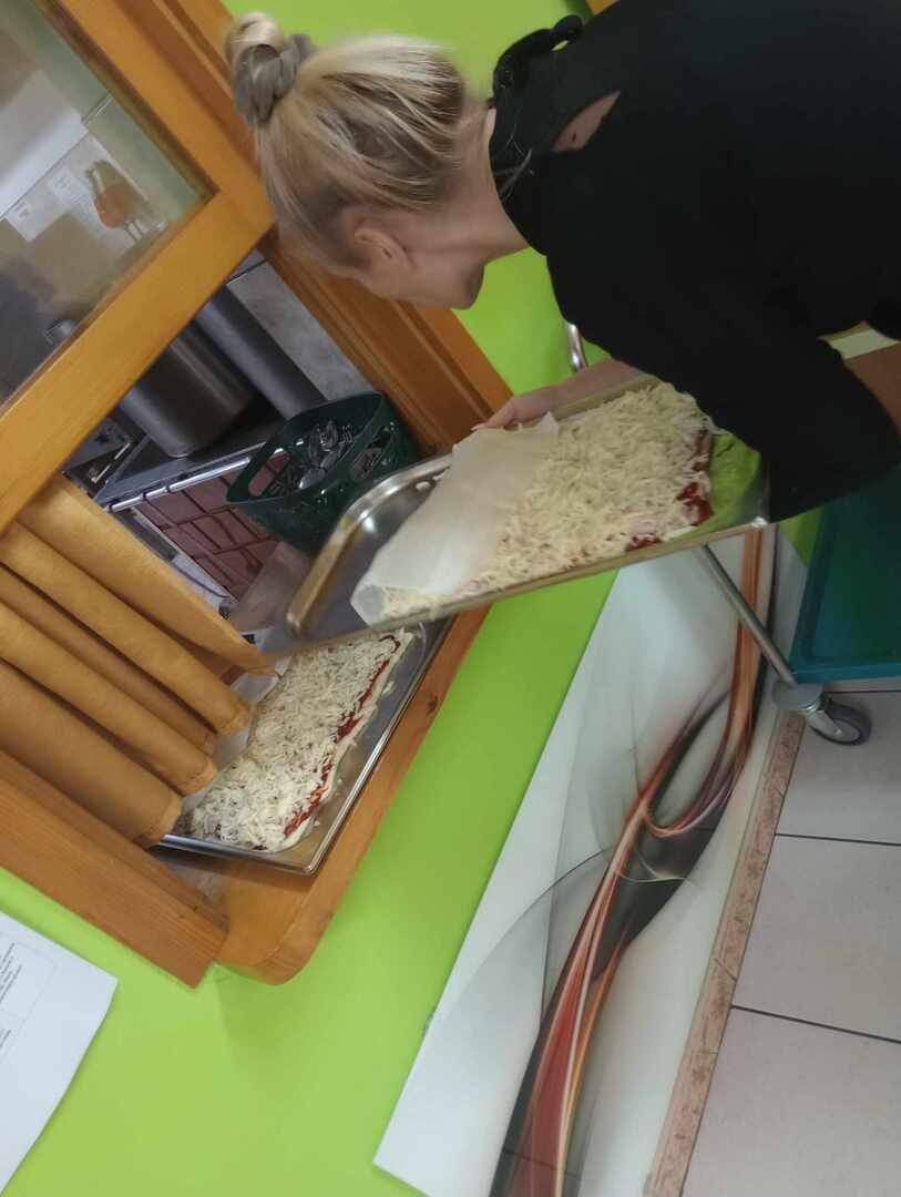 385514908_770609988412856_2348095497836537903_n.jpg [1536x2040]