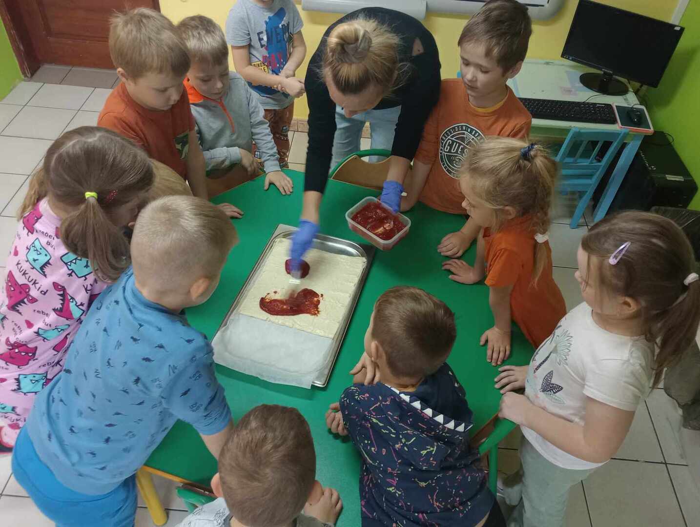 399843466_1661879234300412_96768948287845449_n.jpg [2040x1536]