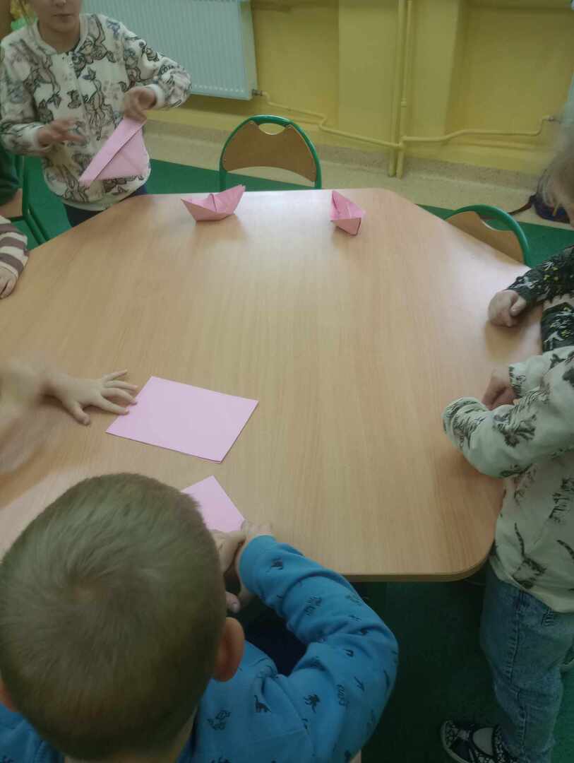 400096257_810629657483634_2730725230612438815_n.jpg [1536x2040]