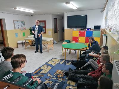 Spotkanie z masażystą klas VII i VIII