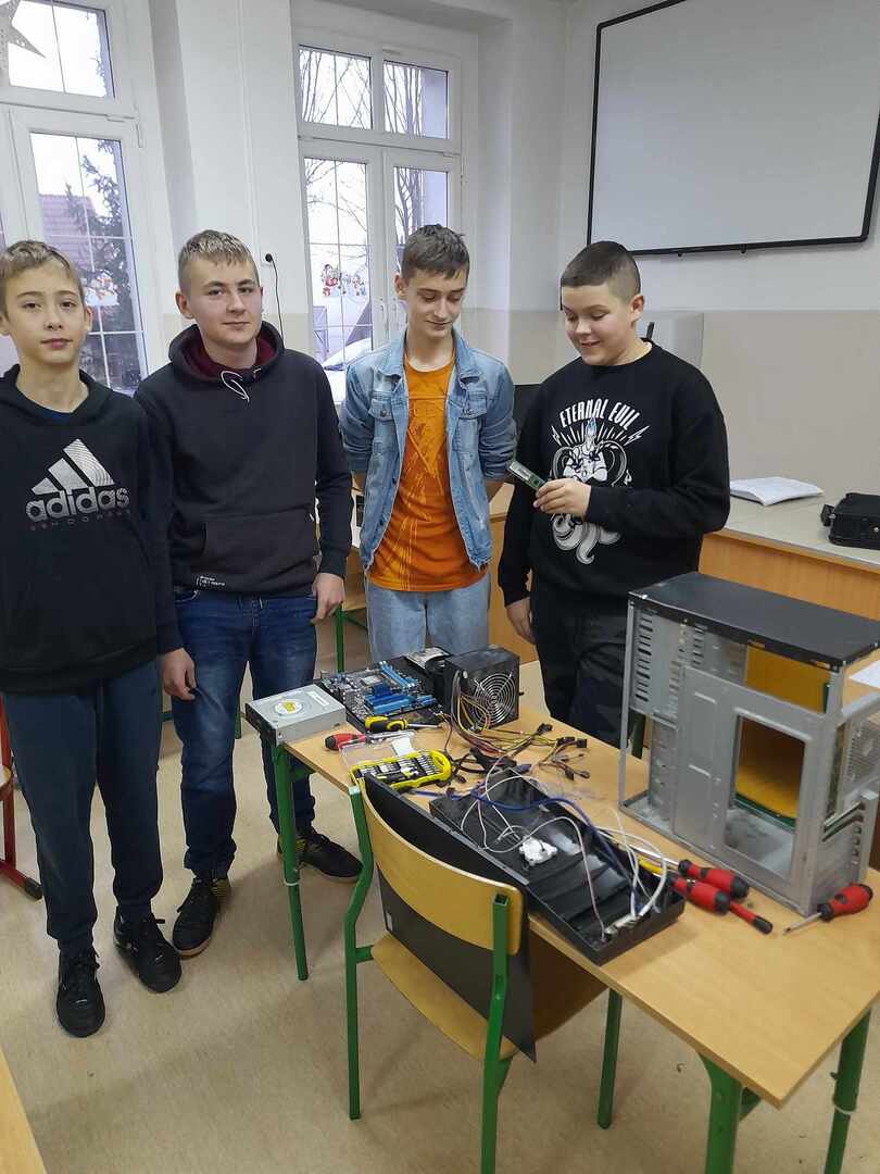 Tutaj powinien być opis