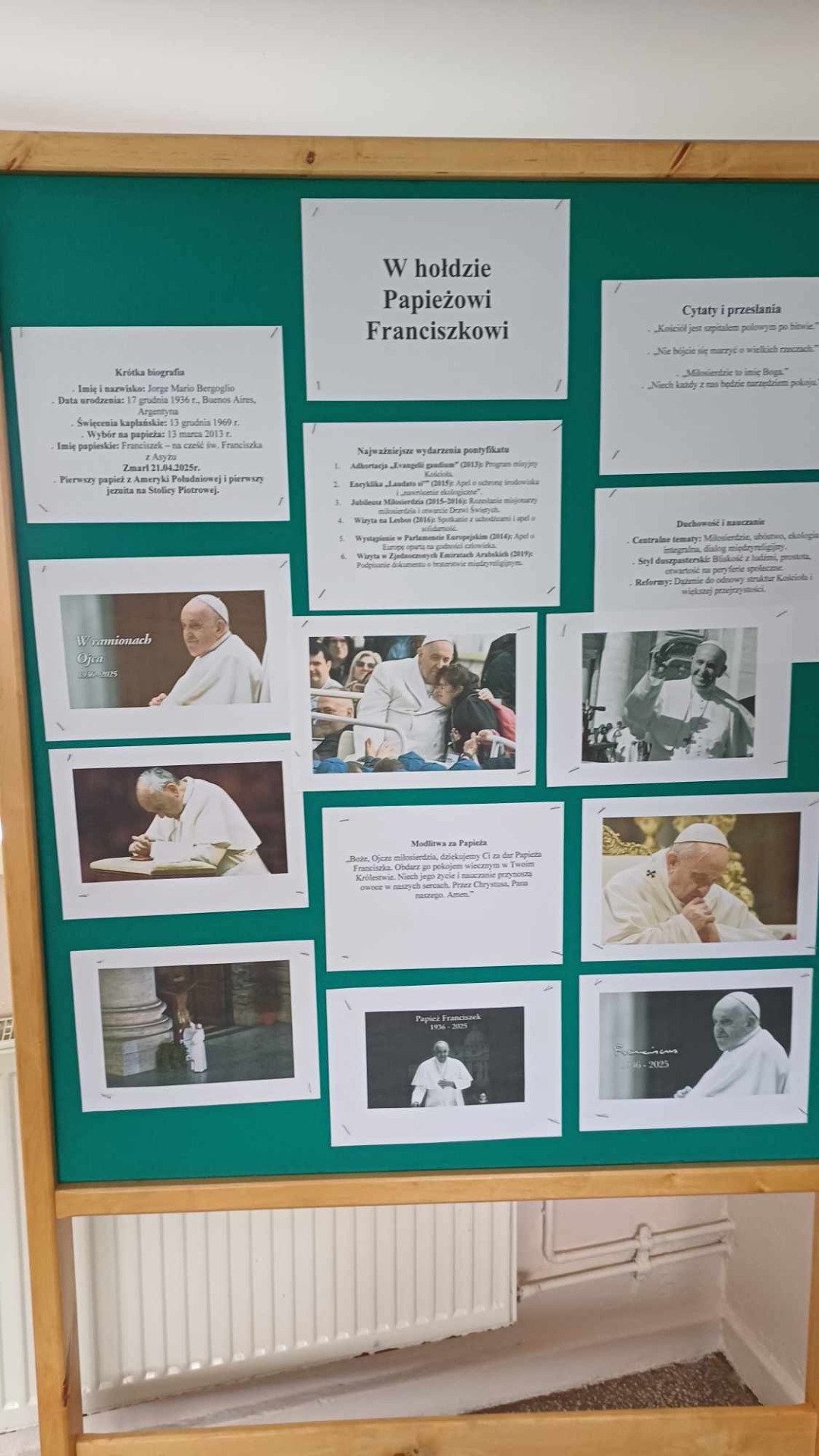 Gazetka poświęcona pamięci Papieża Franciszka.