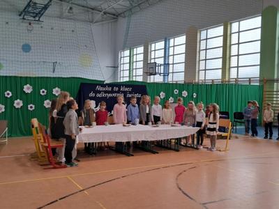 Uczniowie klas 2 i 3 