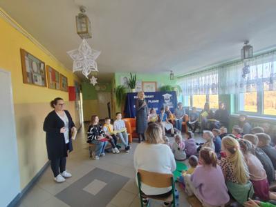 Uczniowie i nauczyciele 