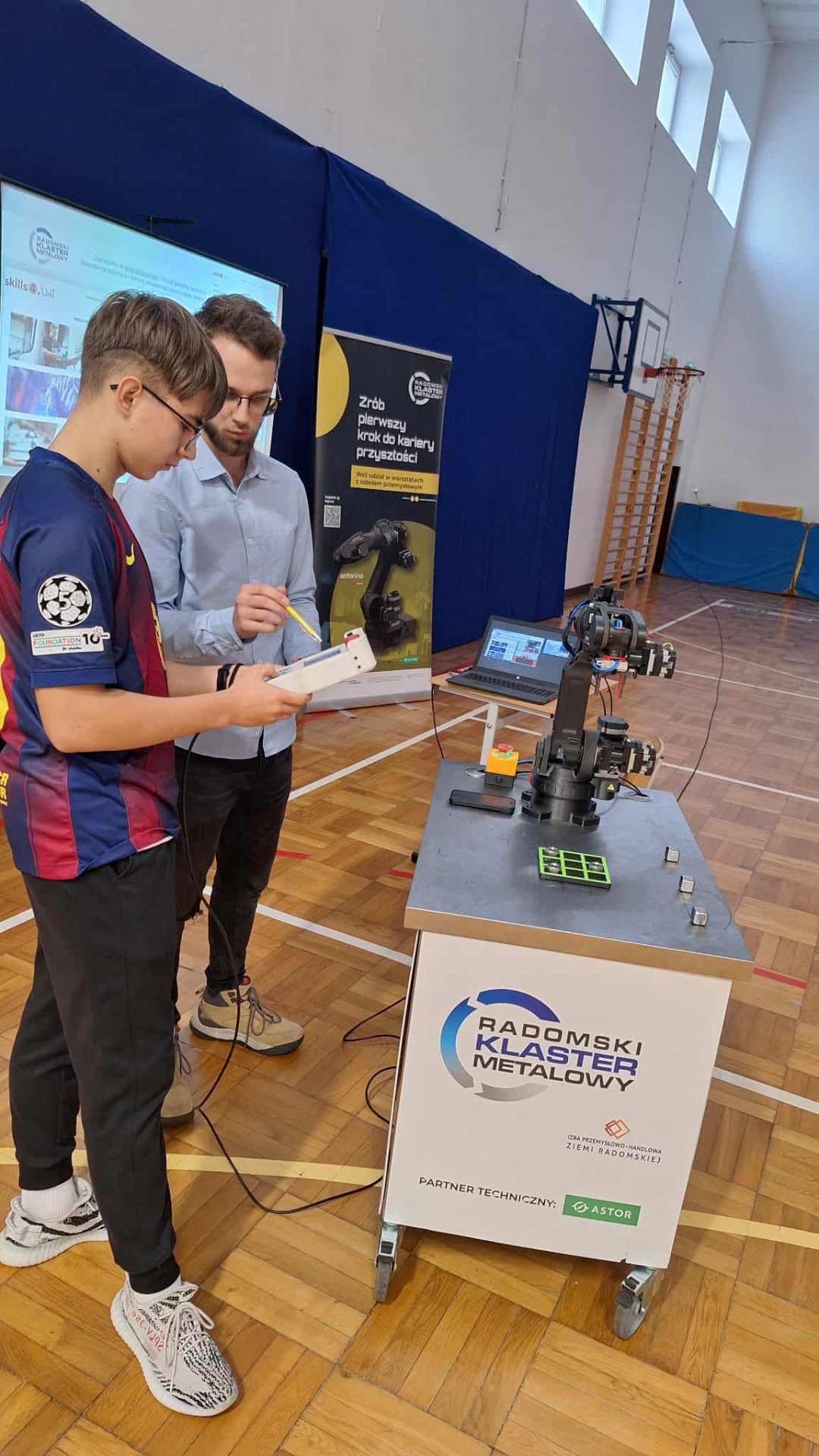 Tutaj powinien być opis